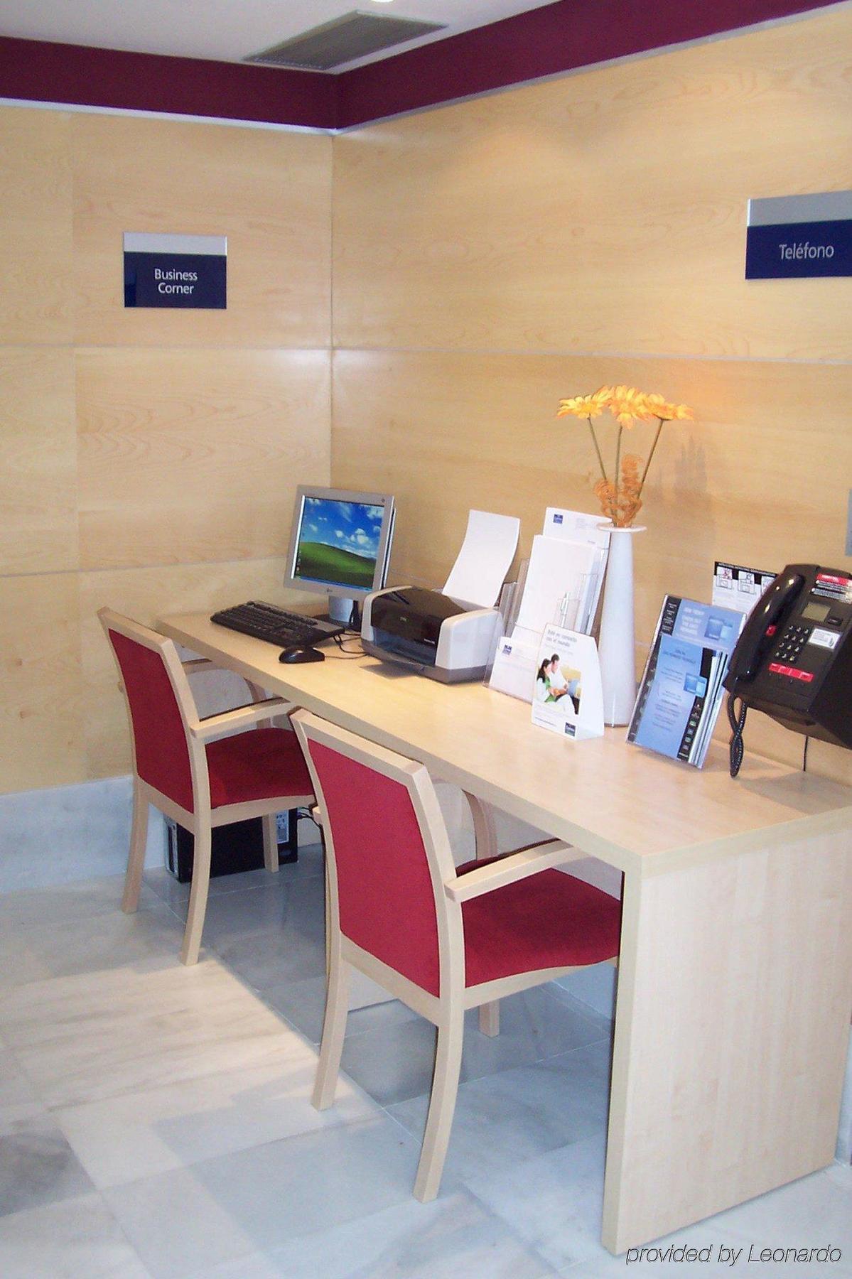 马德里-里瓦斯快捷假日酒店 里瓦斯 - 瓦希安马德里 外观 照片